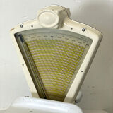 Vintage grocery scale 50's