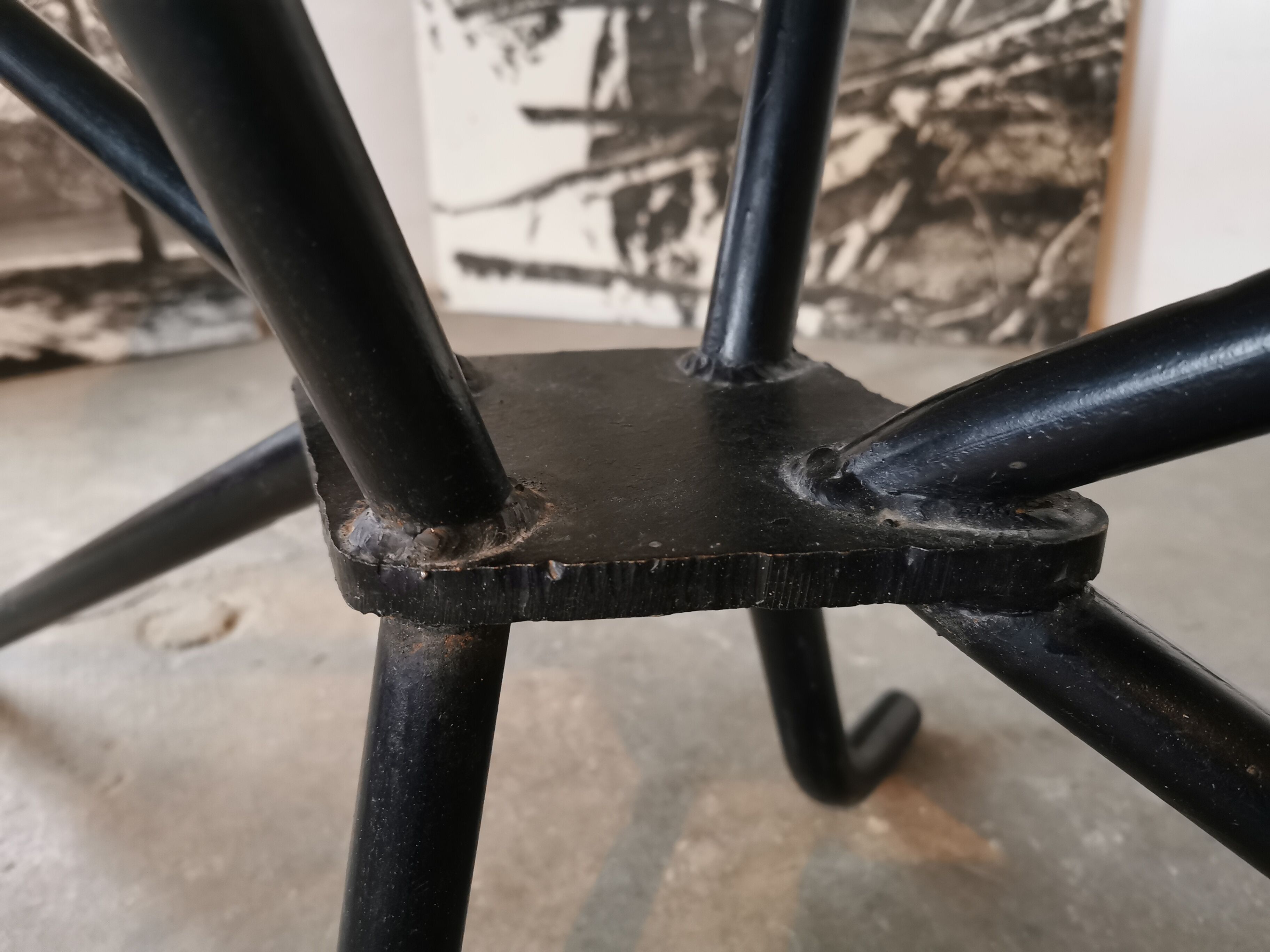 Large oval coffee table in travertine and metal