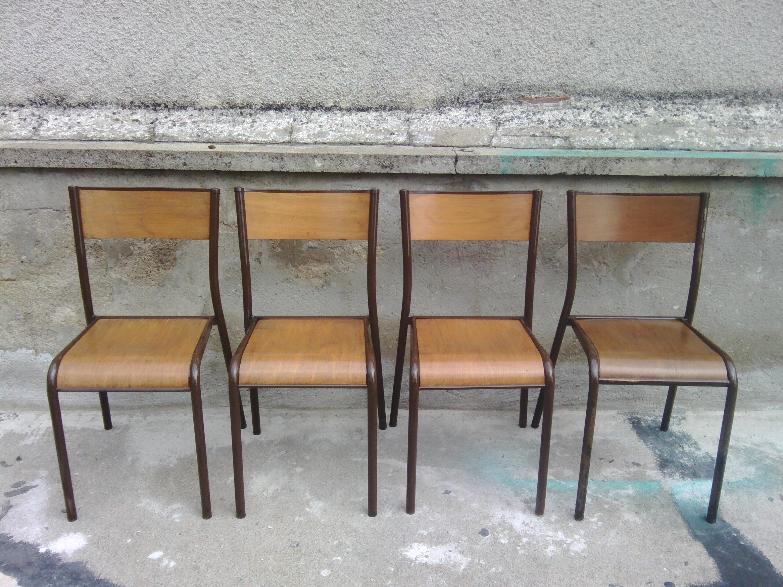 4 Mullca vintage school chairs