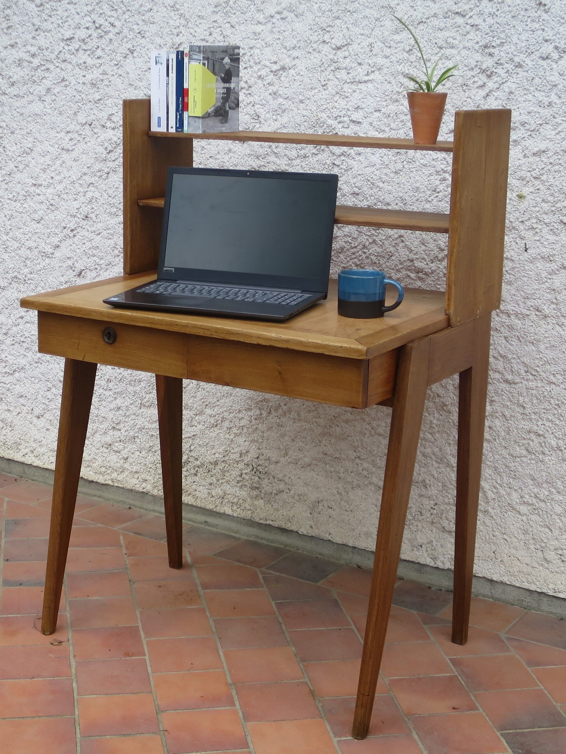 Bureau vintage pieds compas bois massif étagères