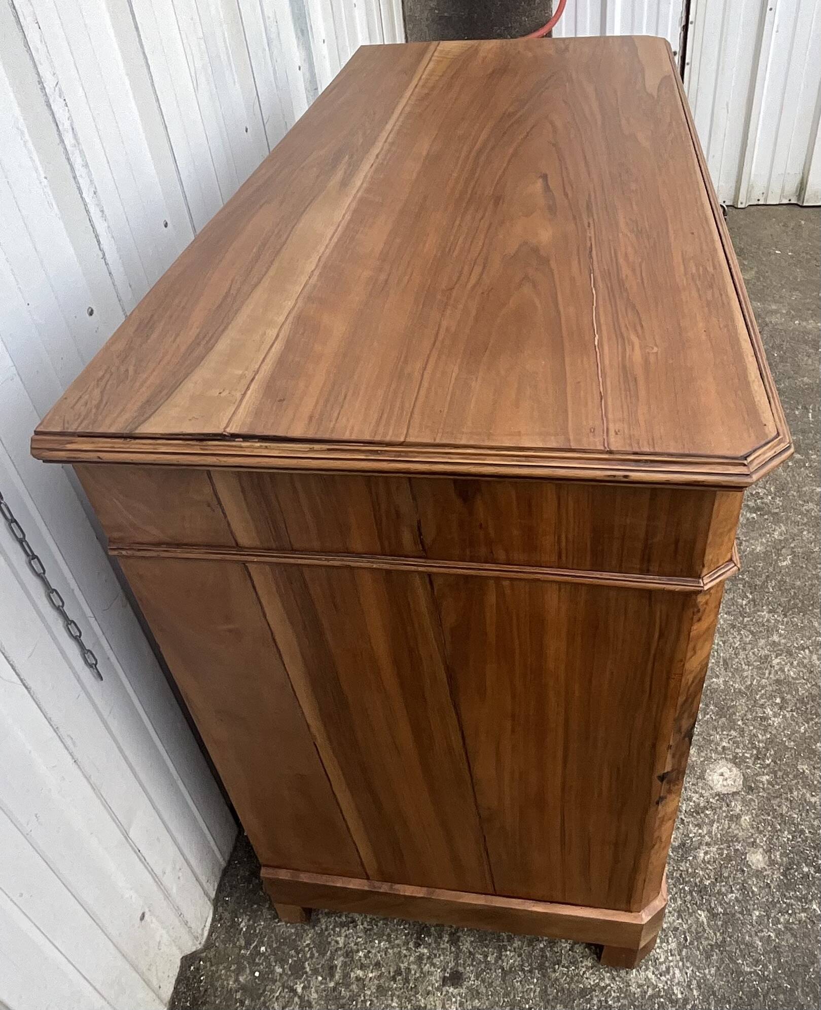 Chest of drawers in walnut and burr walnut, late 19th century, 4 drawers