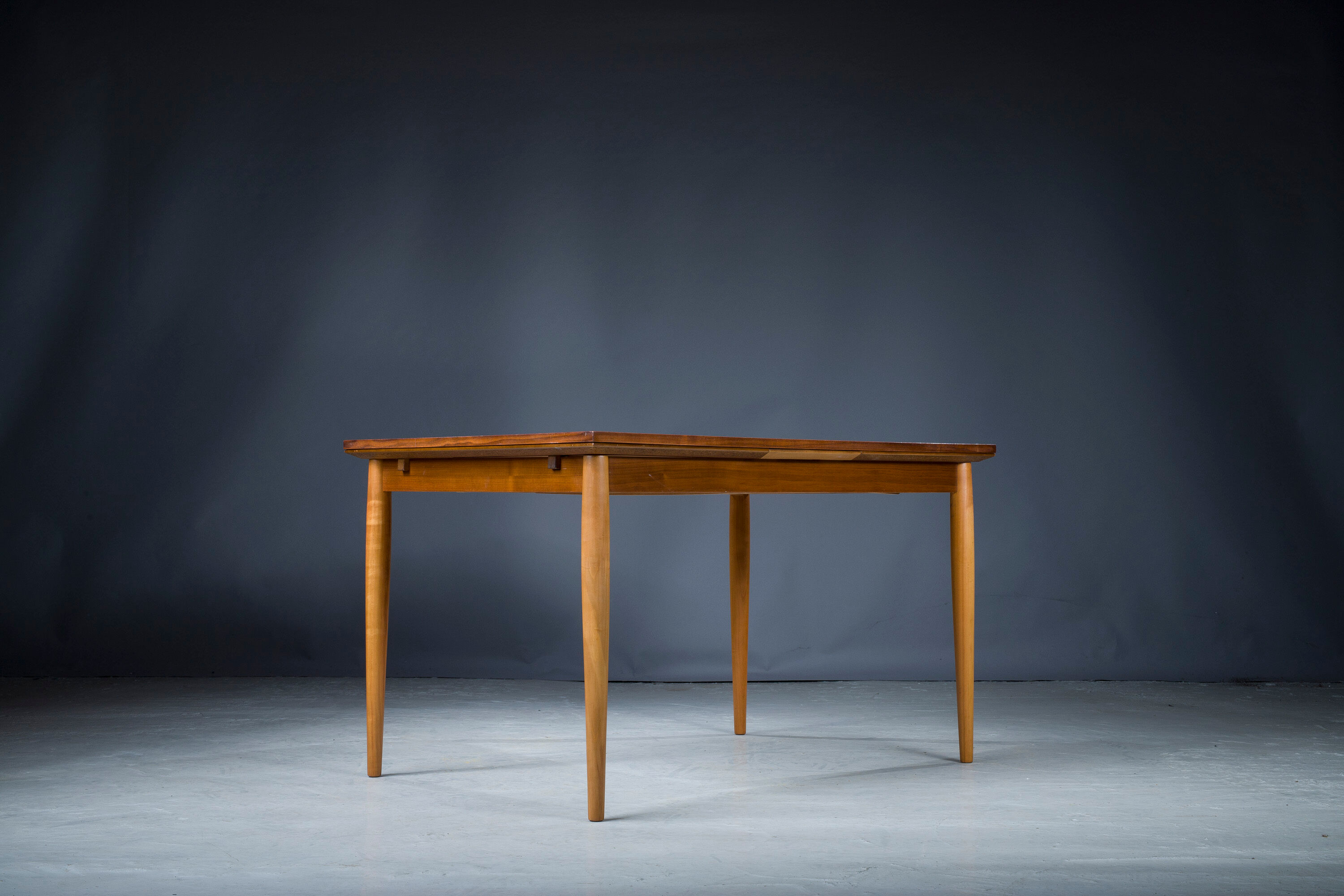 Table Lübke, 1960