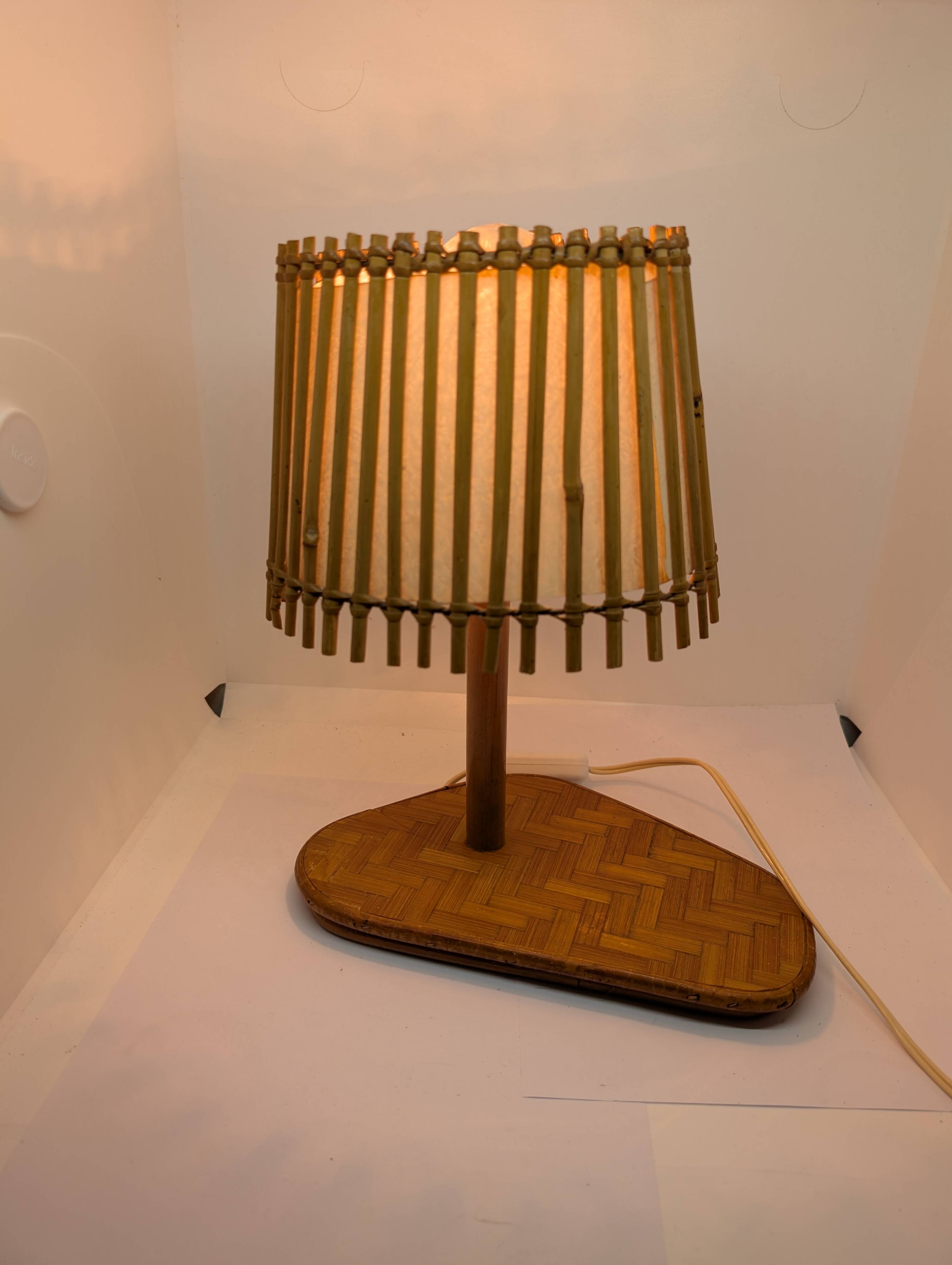 Superb vintage rattan lamp