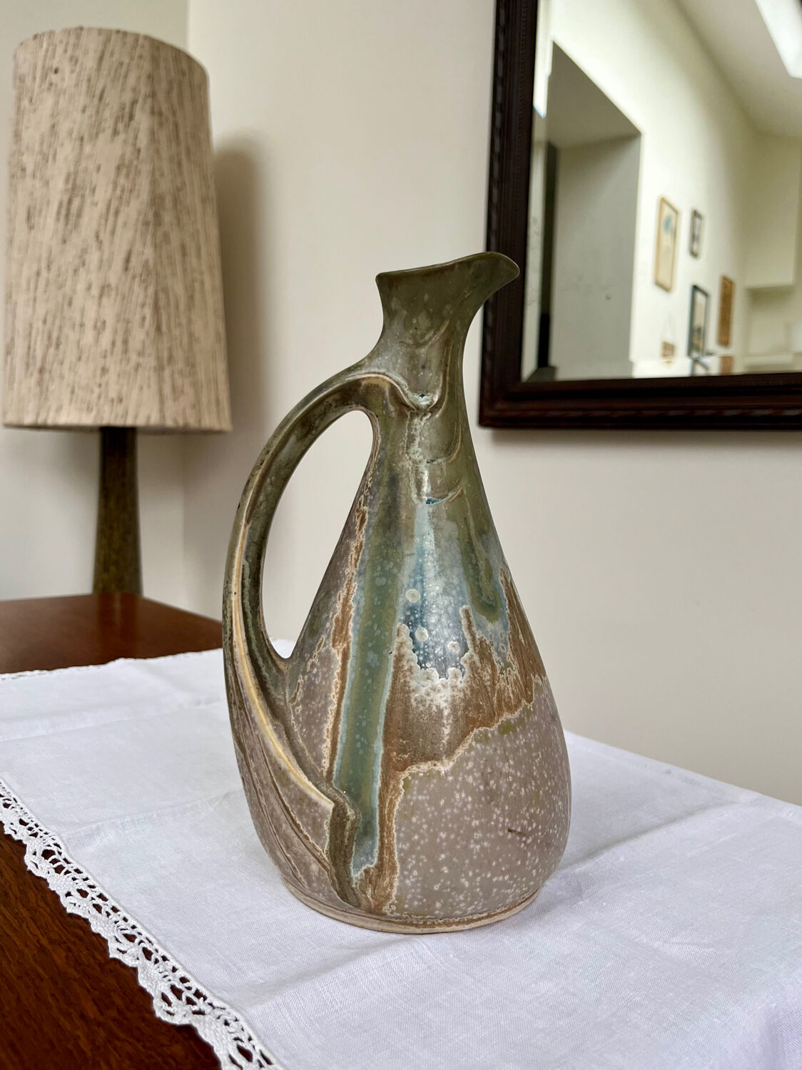 Pichet en grès émaillé signé Denbac