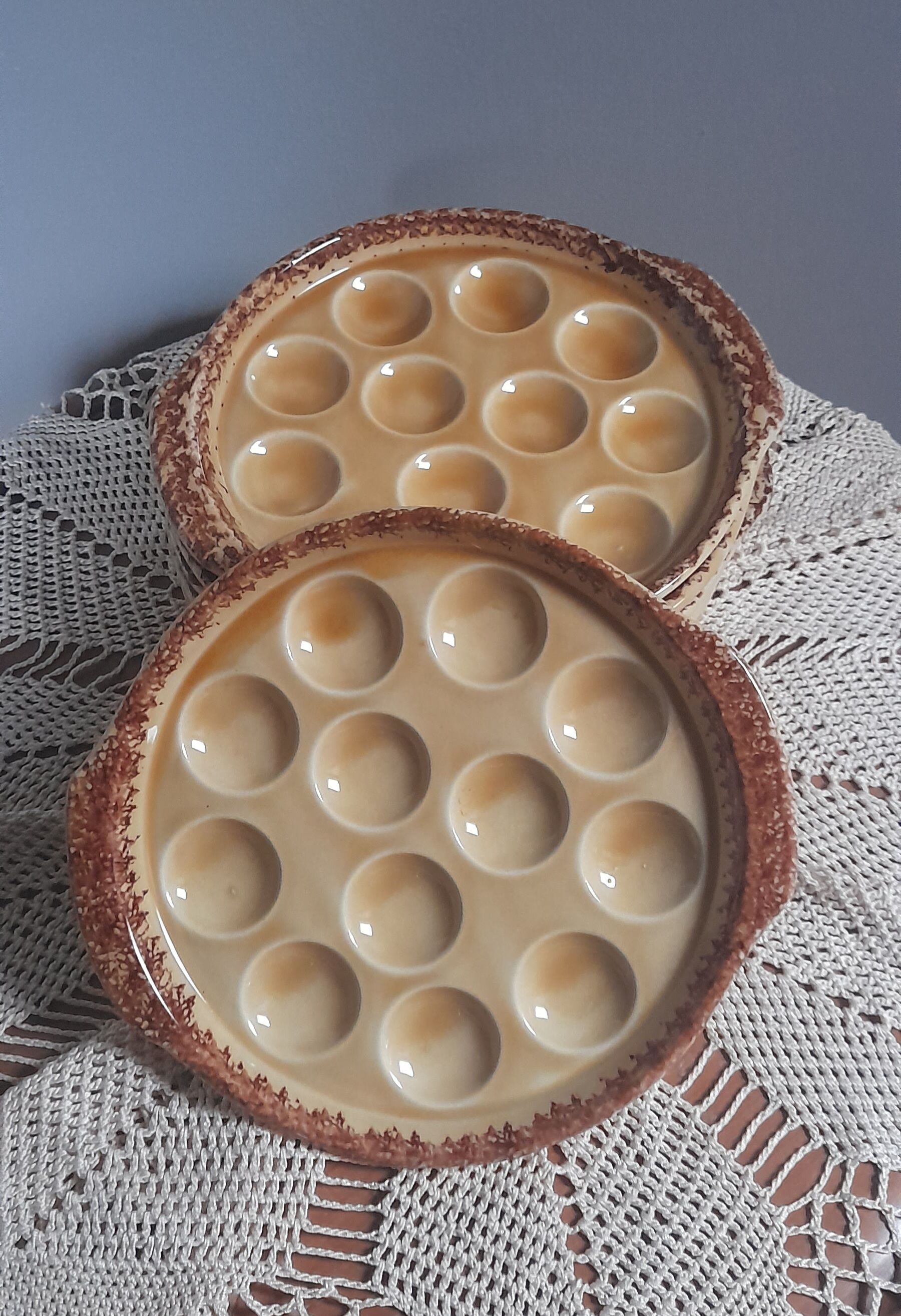 6 dishes/plates with snails, Gien factory