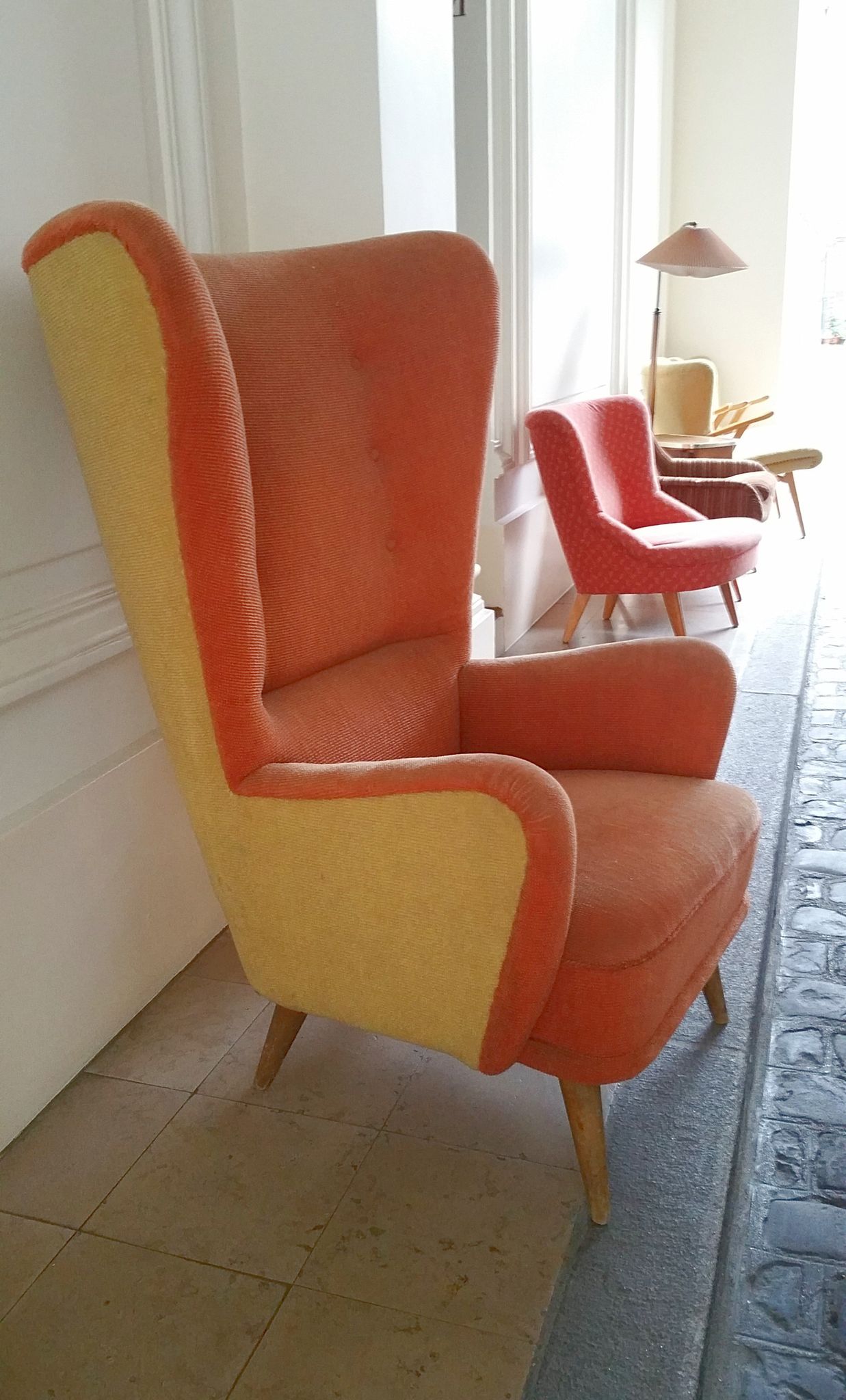 Fauteuil a oreilles bergere "Queen" années 50 60