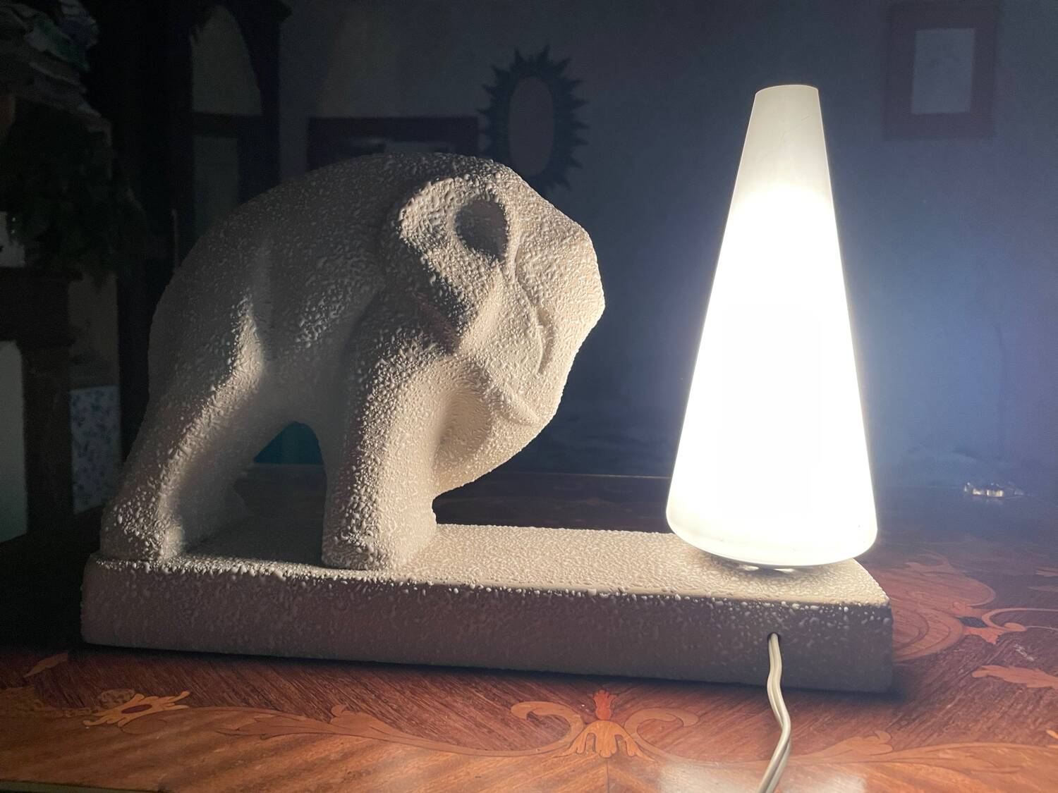 Art Deco Cubist Lamp – Primavera Workshop, Printemps. Vintage design with elephant