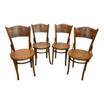 Set of 4 dining chairs by Thonet Mundus