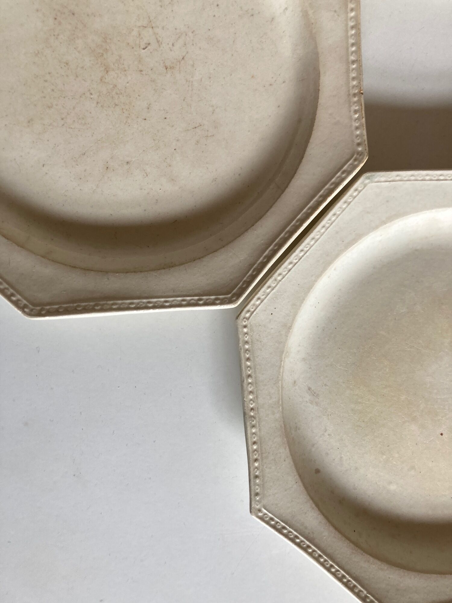 Set of 4 plates Creil and Montereau octagonal pearls Directoire 1800