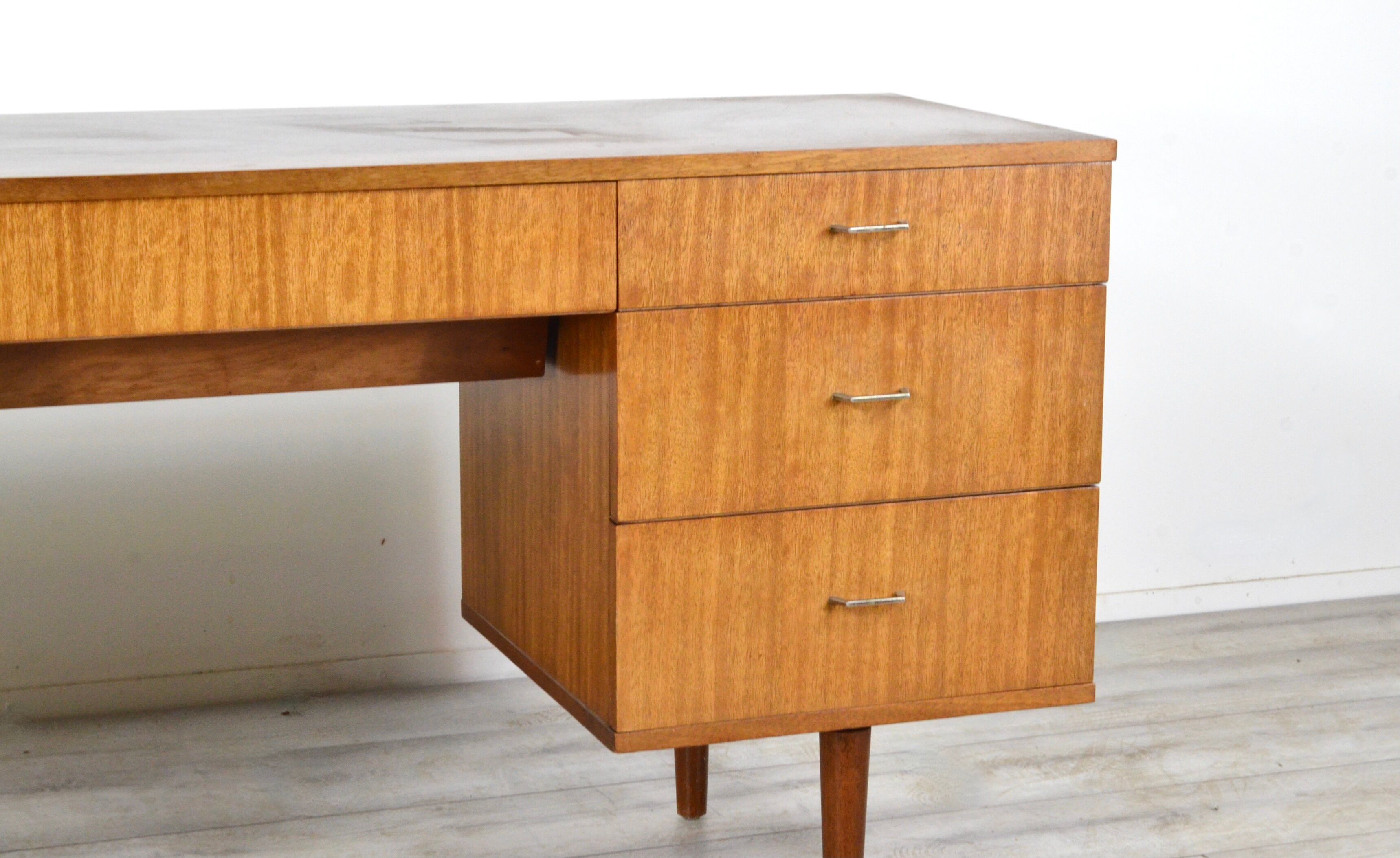 Midcentury Austinsuite teak desk By Frank Guille
