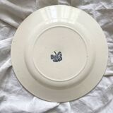 Assiette plate ancienne en terre de fer "Les Violettes" Salins