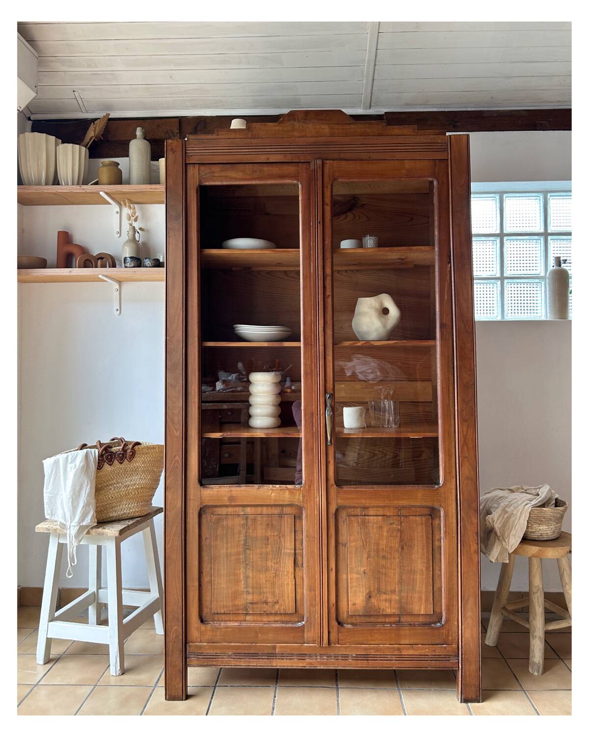 Parisian display cabinet