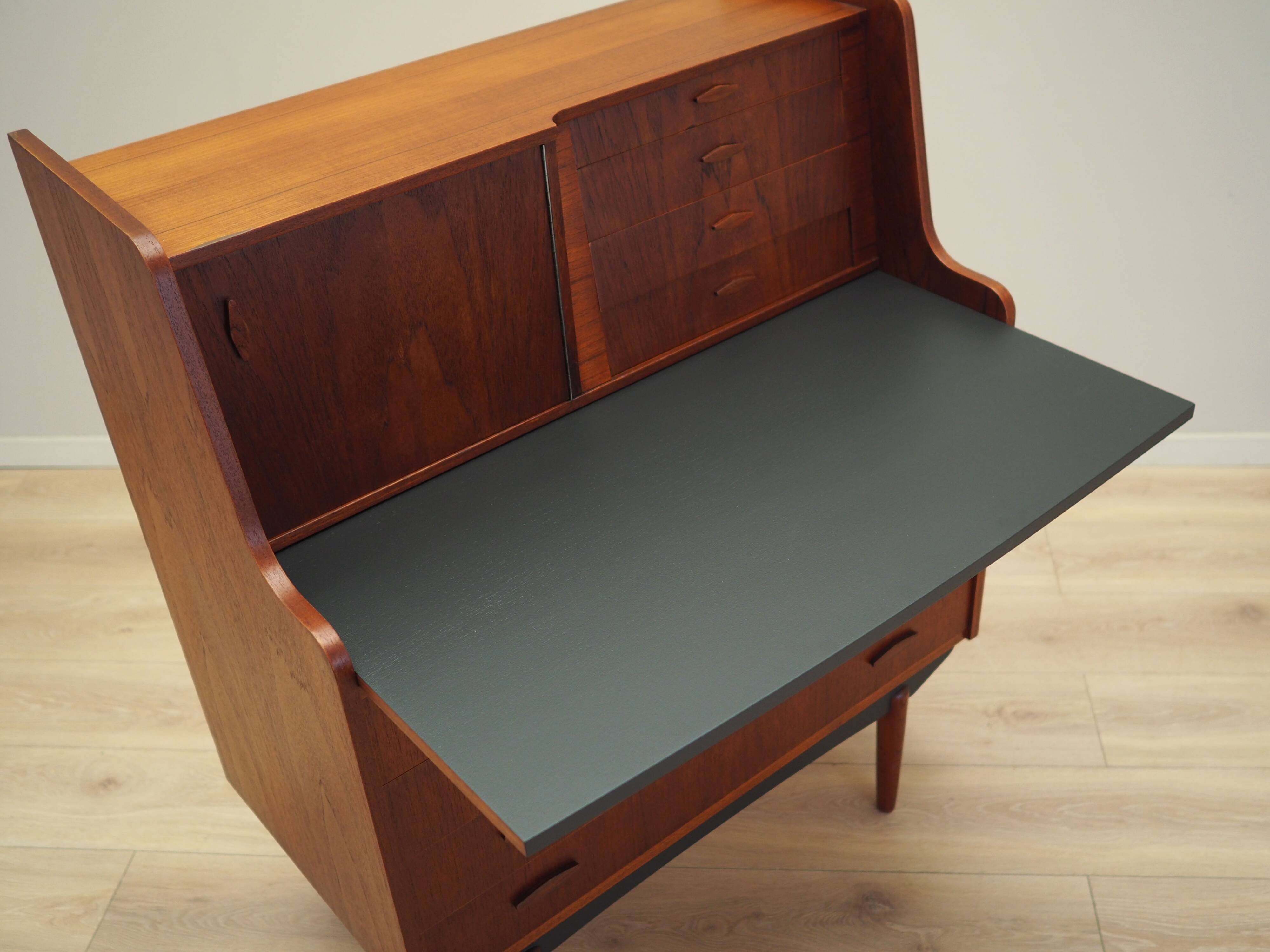 Secrétaire en teck, design danois, années 1970, production : Danemark