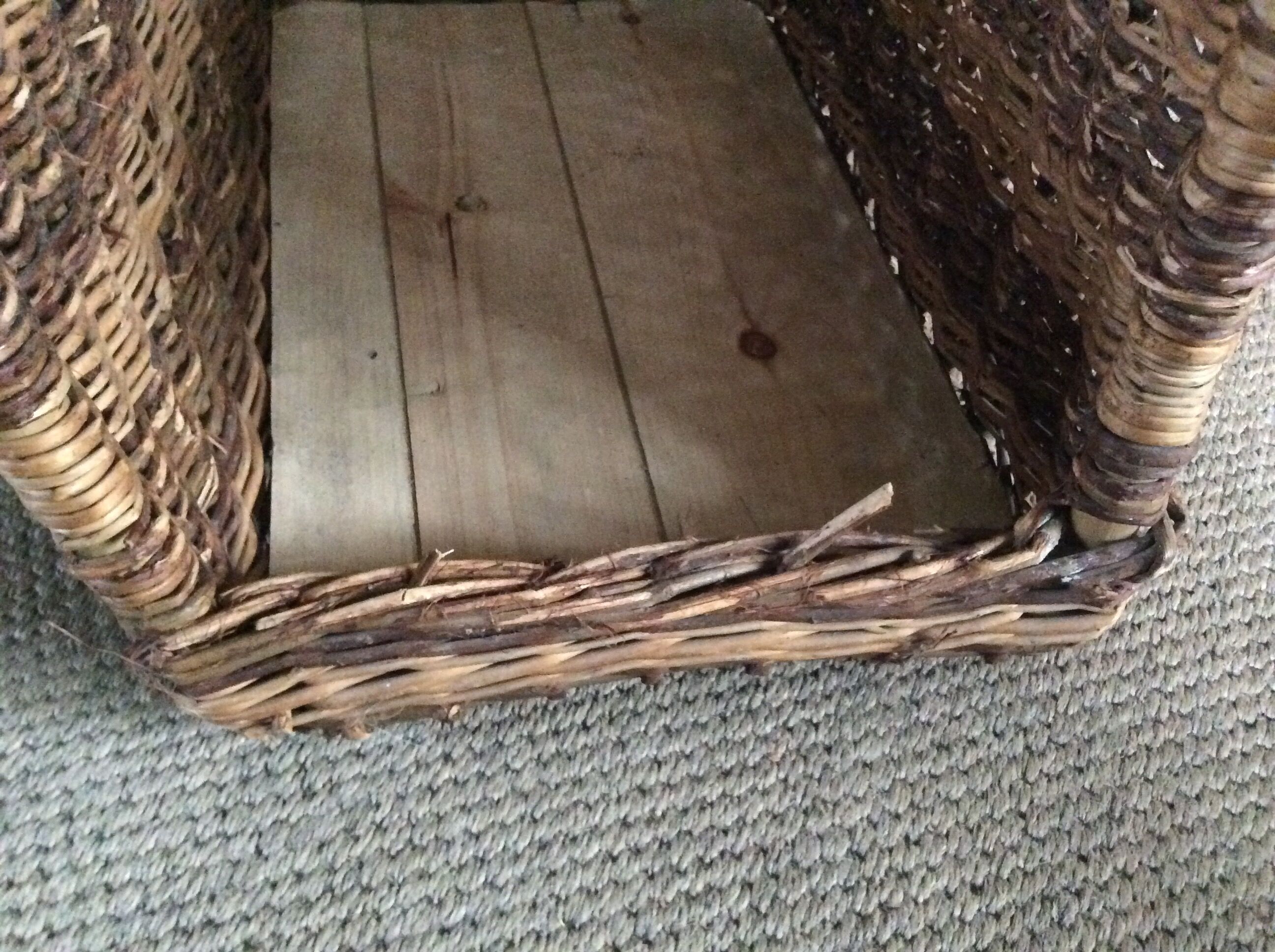 Wood basket