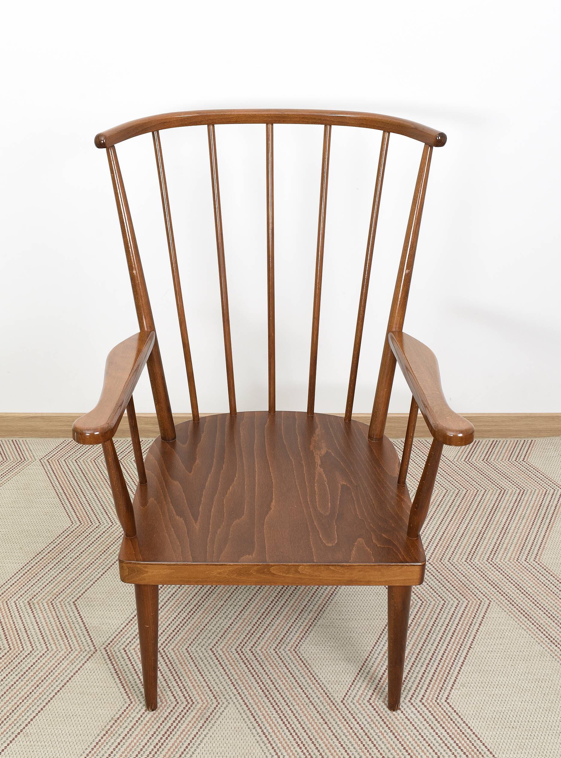 Pair of Éventail armchairs signed Baumann 89