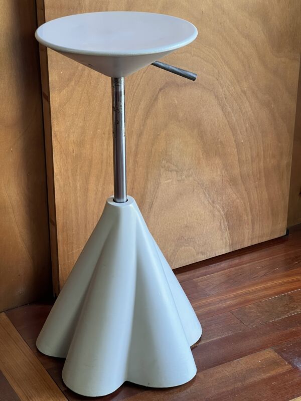 Tabouret pivotant Indispensabili de Philippe Starck