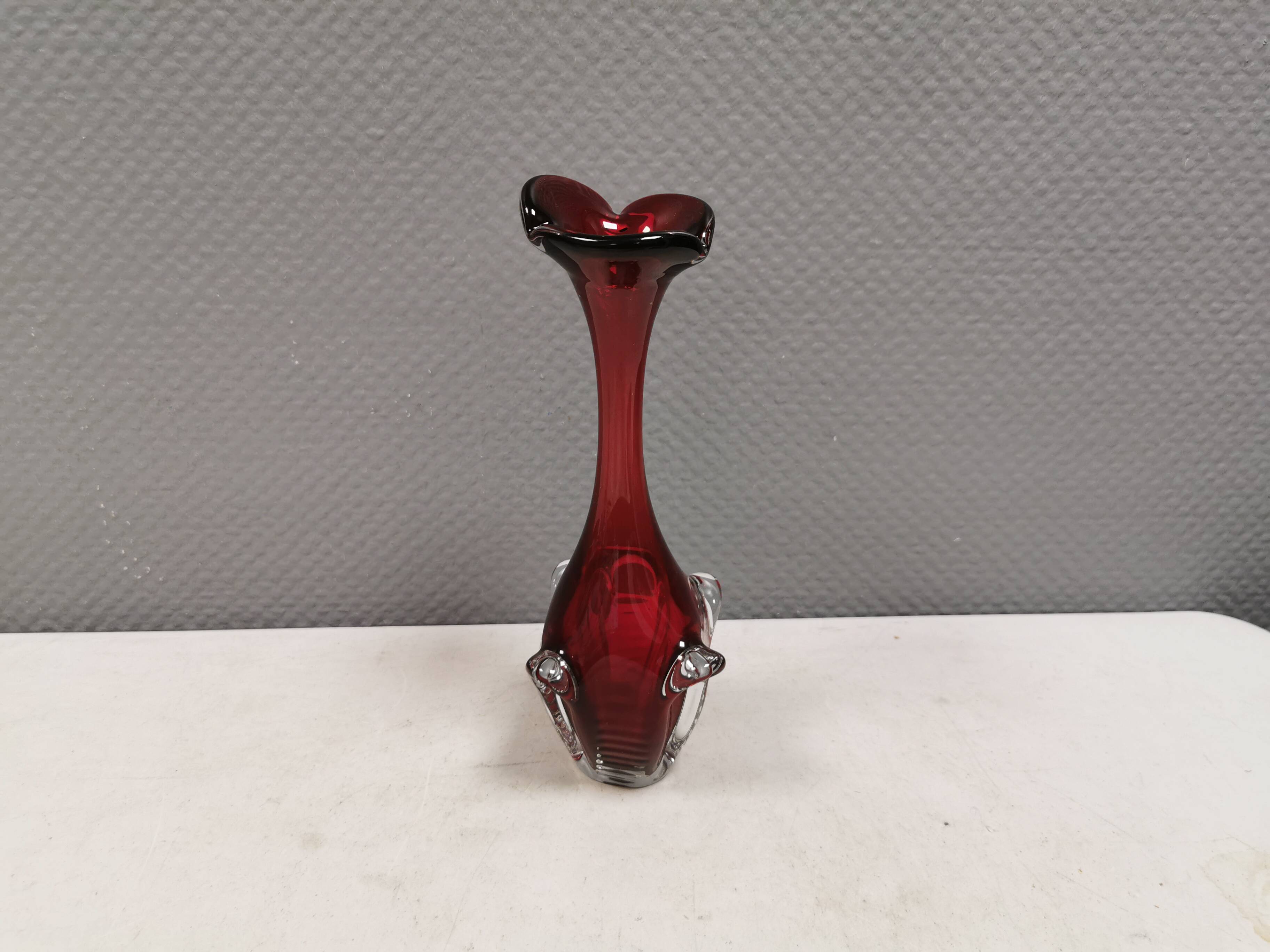 Ruby-red glass vase from Aseda Glasværk, Sweden, 1980s