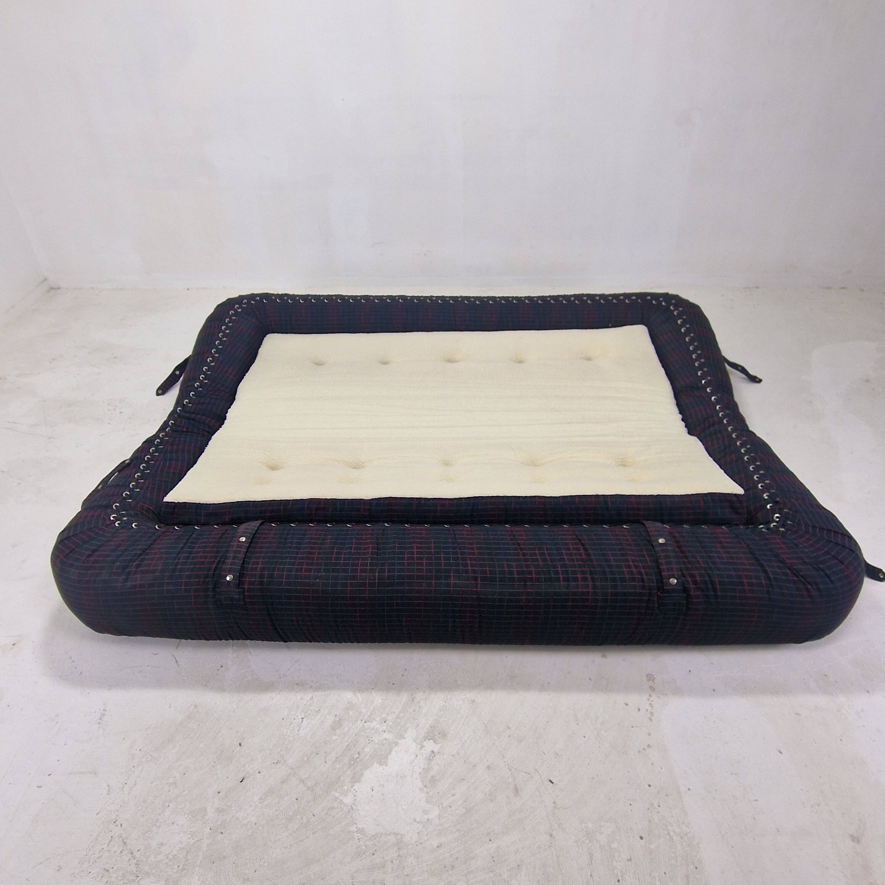 Anfibio 3-Seater Sofa Bed by Alessandro Becchi for Giovannetti, 1970's