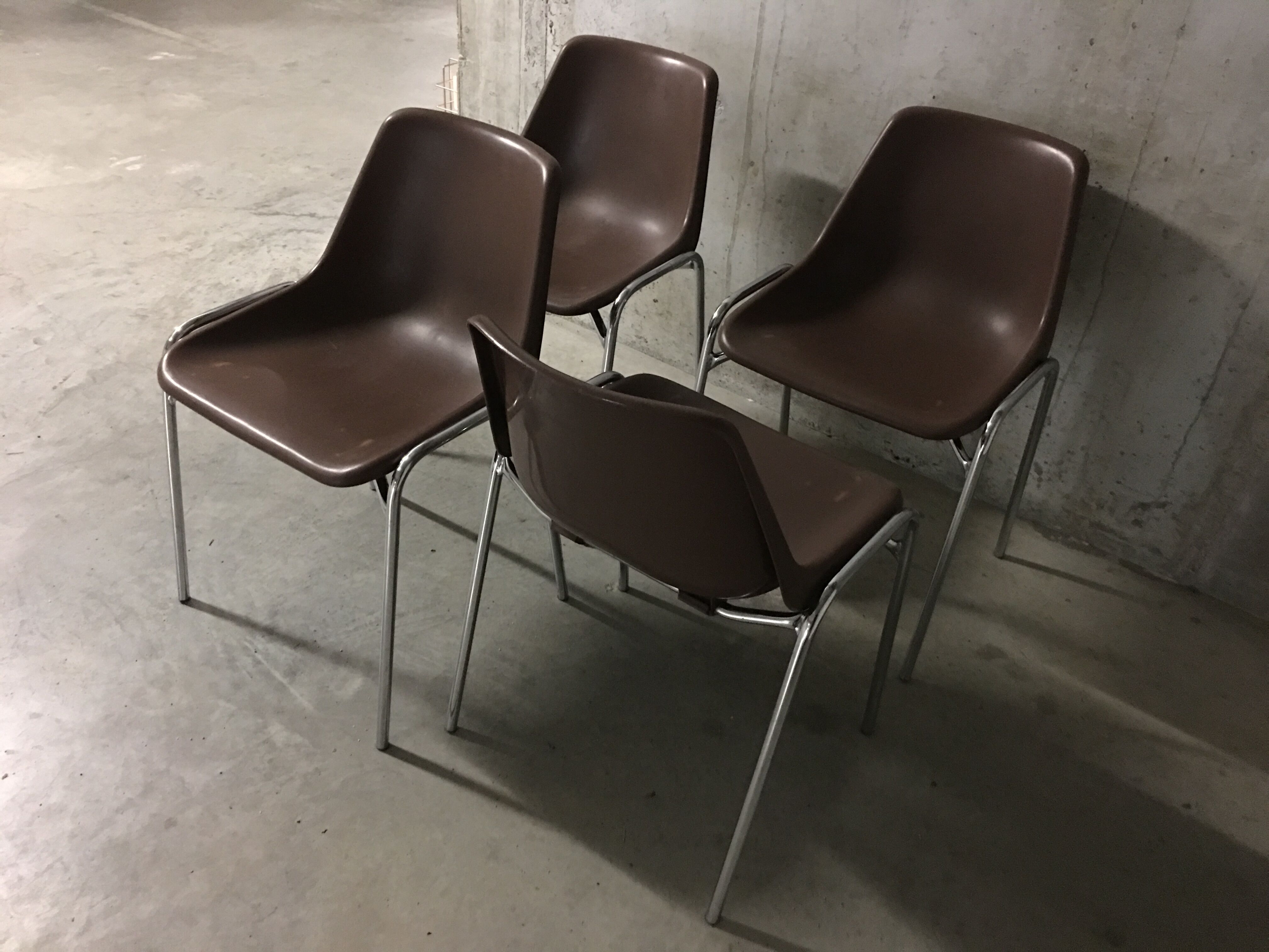 Suite of 4 Mullca conference chairs