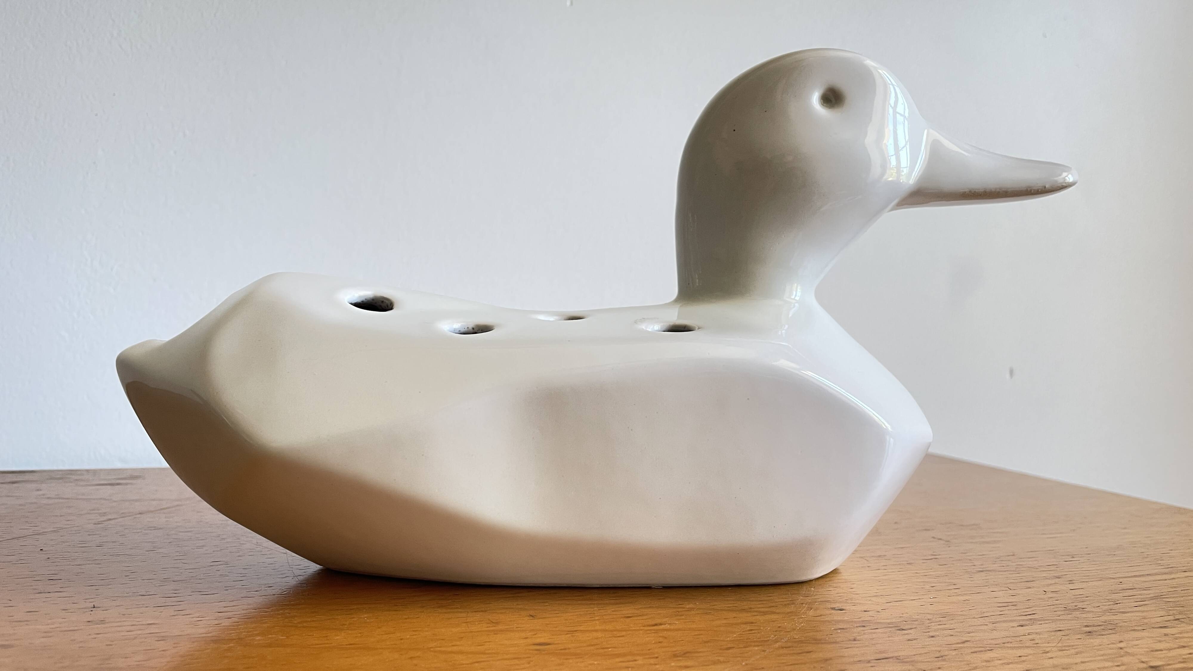 Vase pique-fleurs canard céramique annees 80