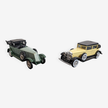 Lot de deux voitures miniatures anciennes 1/43 par Solido