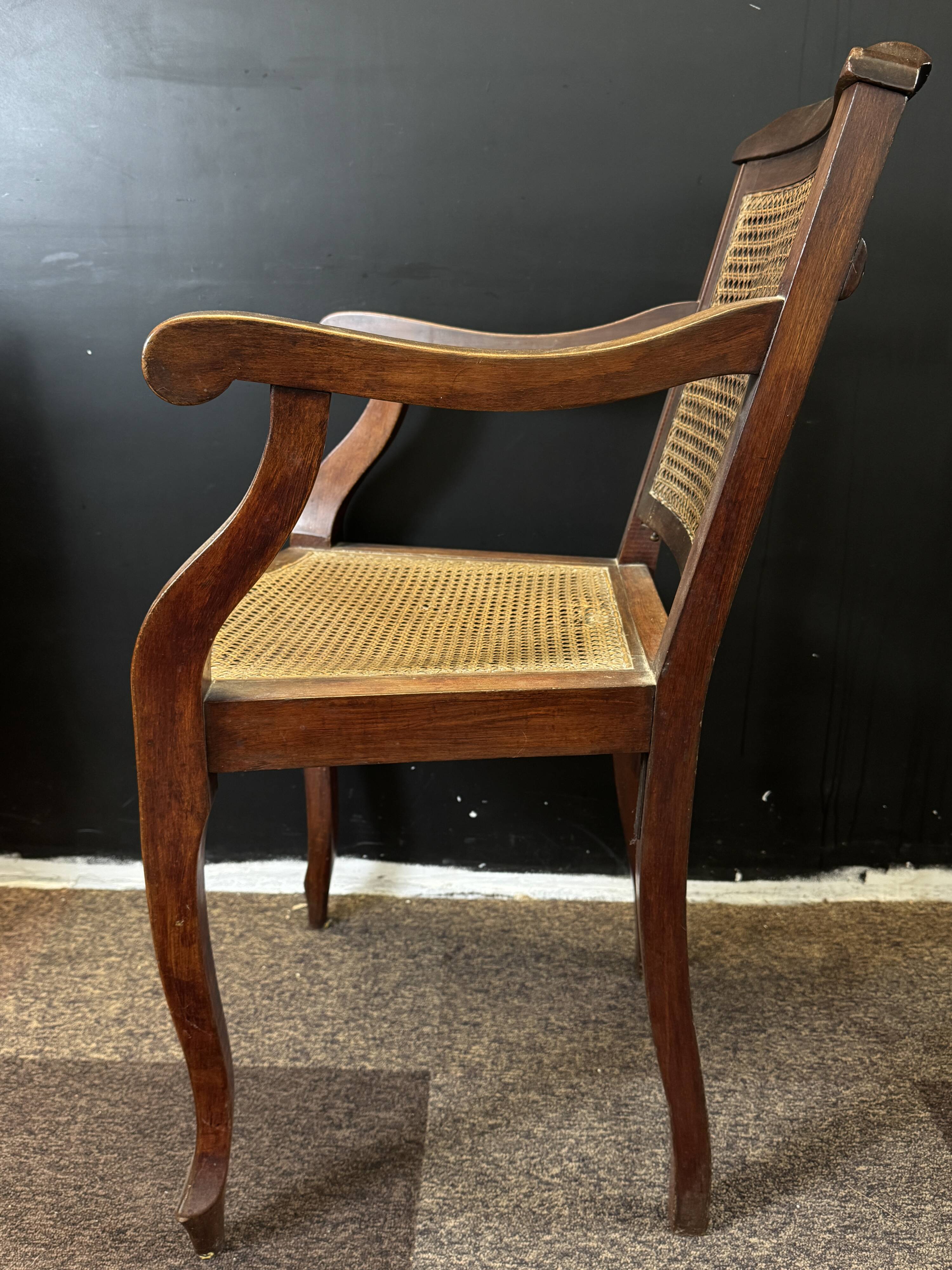 Caned hairdresser/barber chair – adjustable backrest