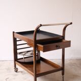 Serving art deco tork