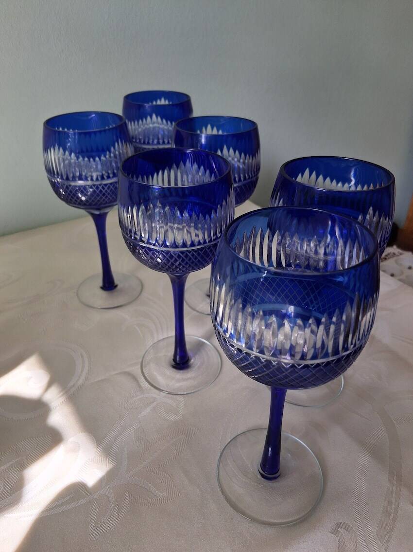 6 colored and engraved glass stemmed glasses