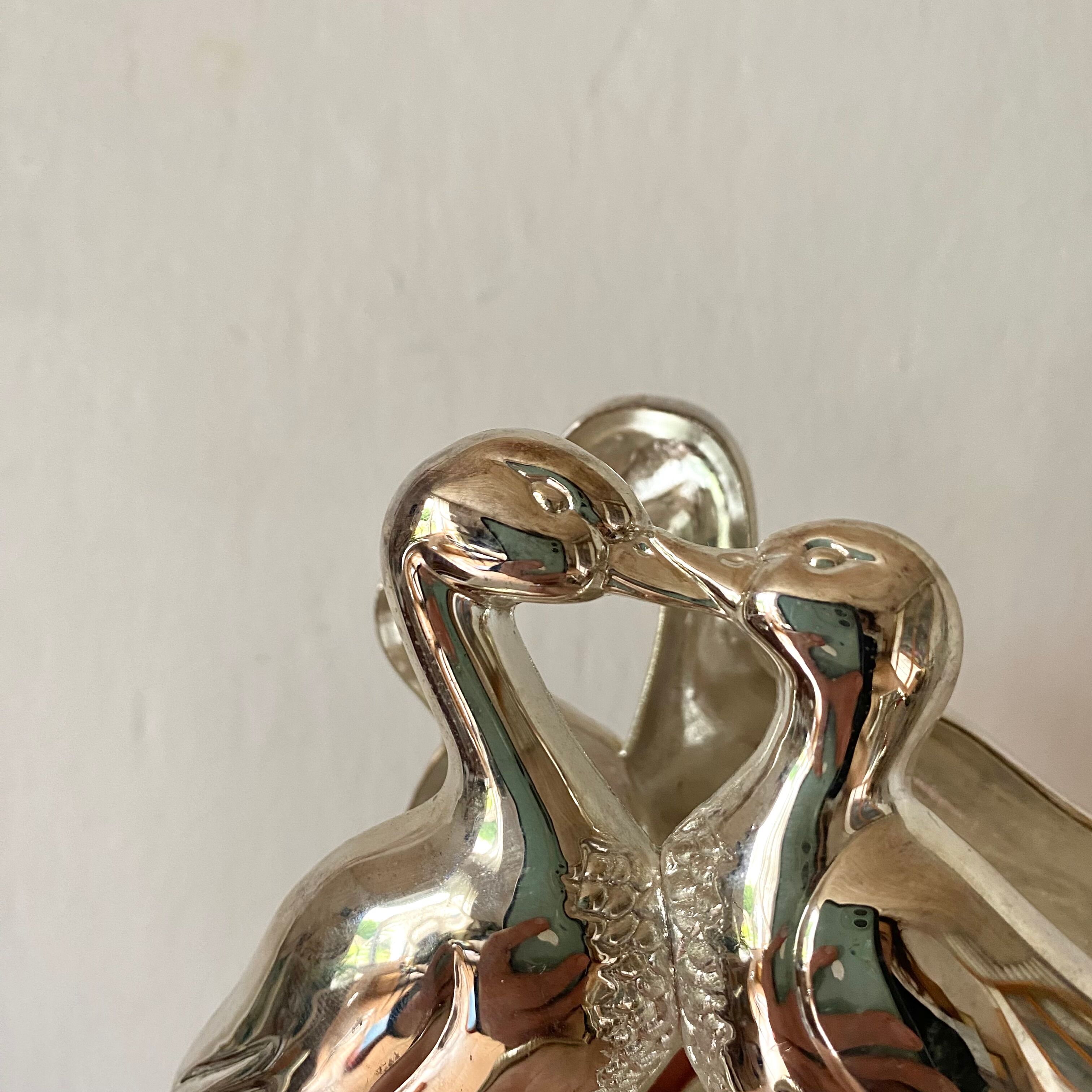 Duck towel rack in silver metal