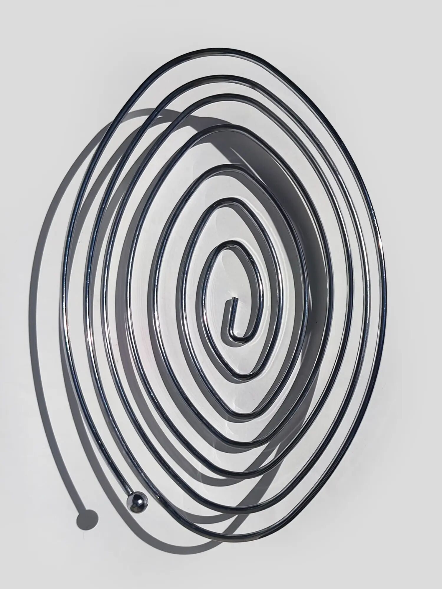 Spiral fruit bowl