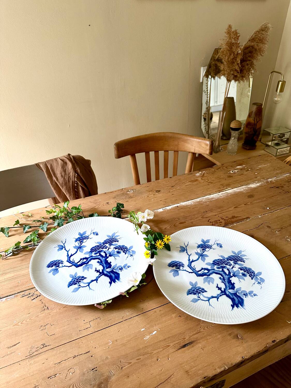 Set of two German porcelain dishes from the 1950s