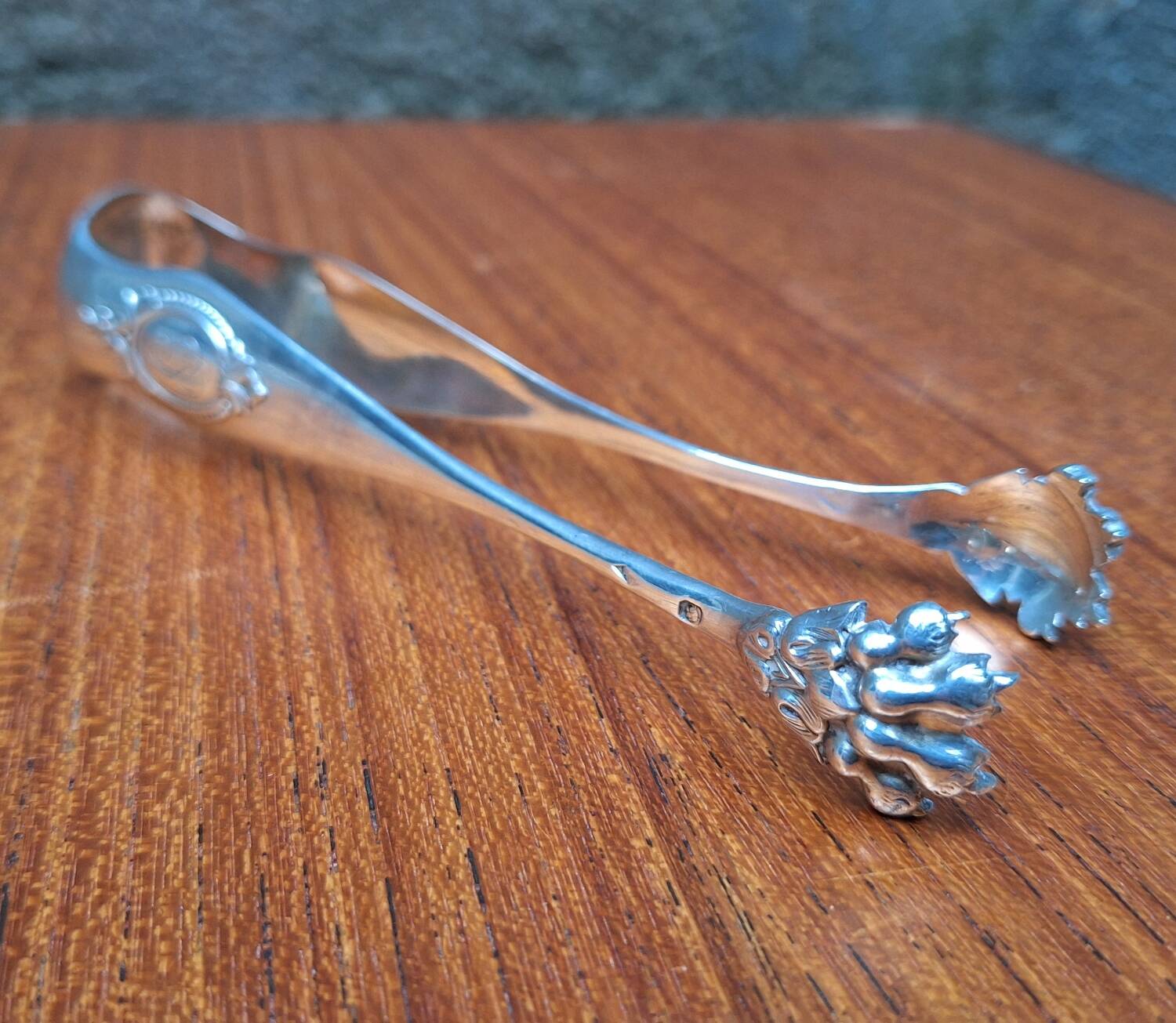 Sugar tongs or ice tongs in solid silver