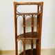 Étagère d'angle vintage en bambou et rotin années 1960/70