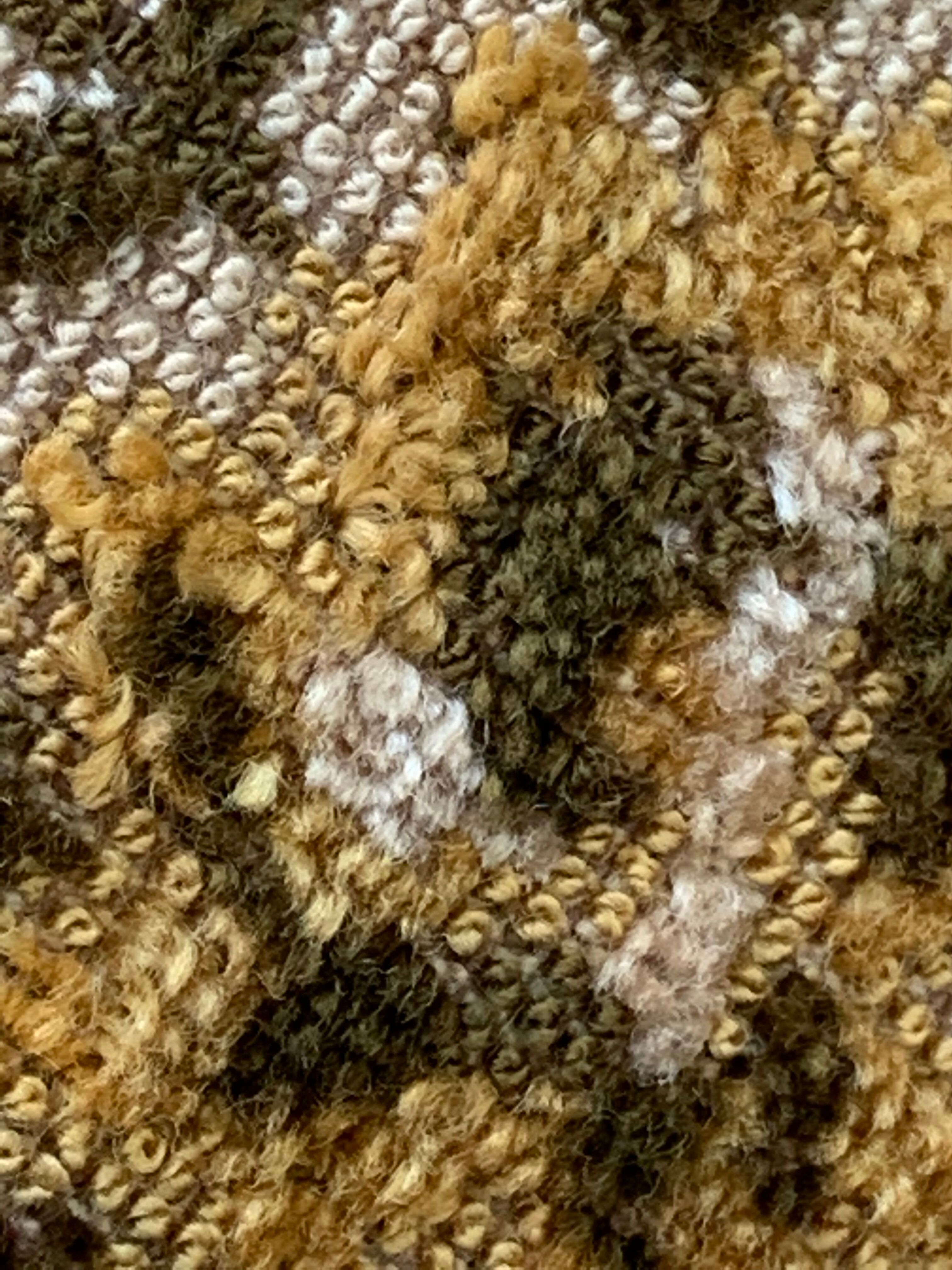 Antique Louis XV style shepherdess armchair in floral flocked fabric