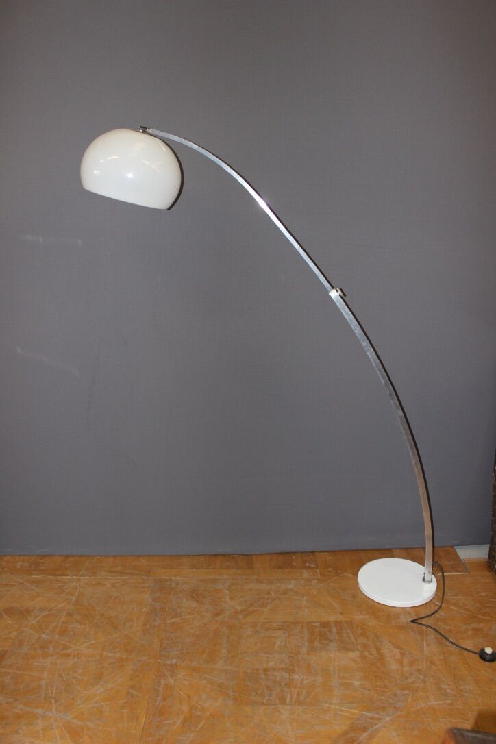 Arc lamppost circa 1970