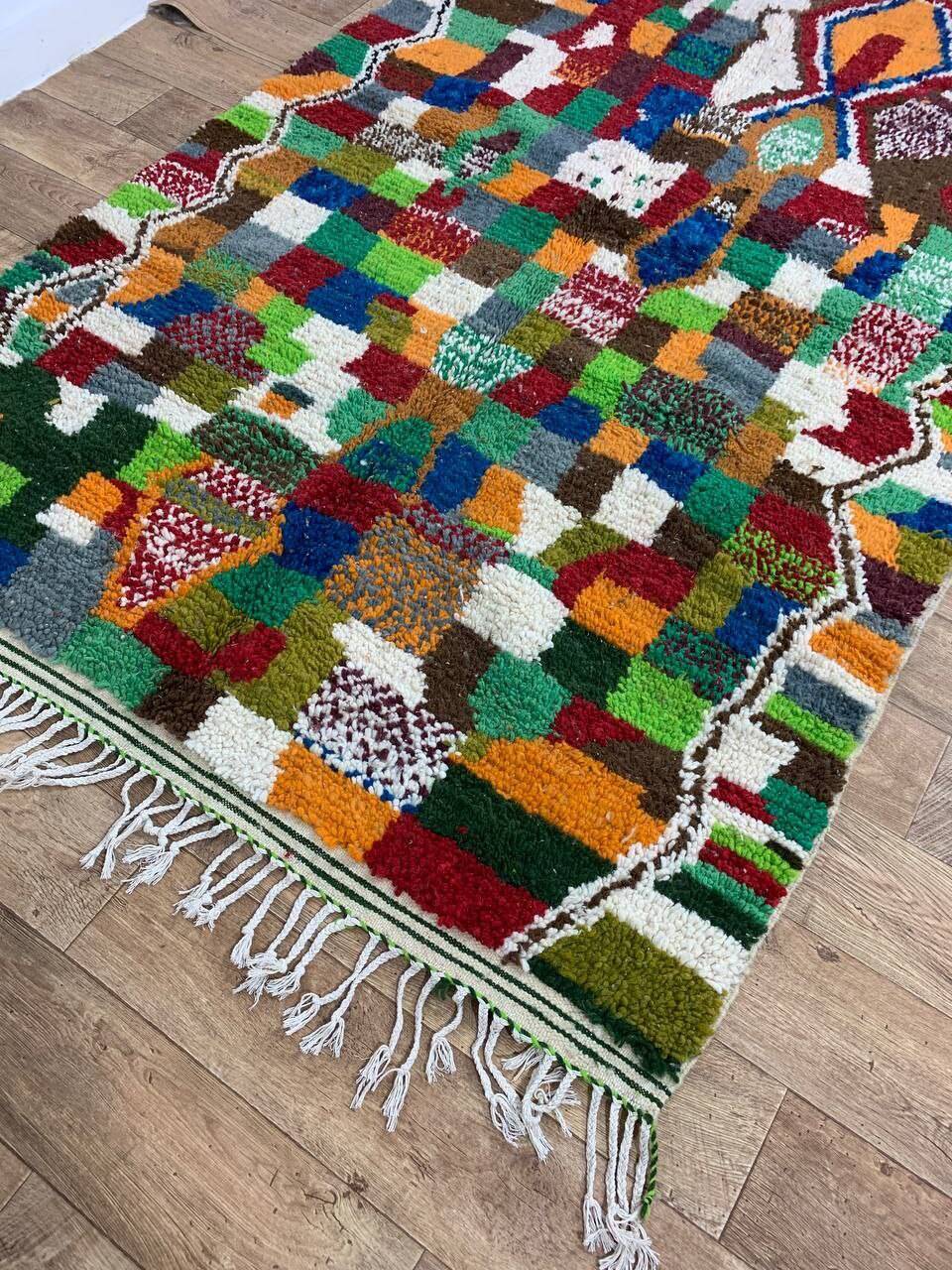 Handmade moroccan berber rug 243 x 157 cm