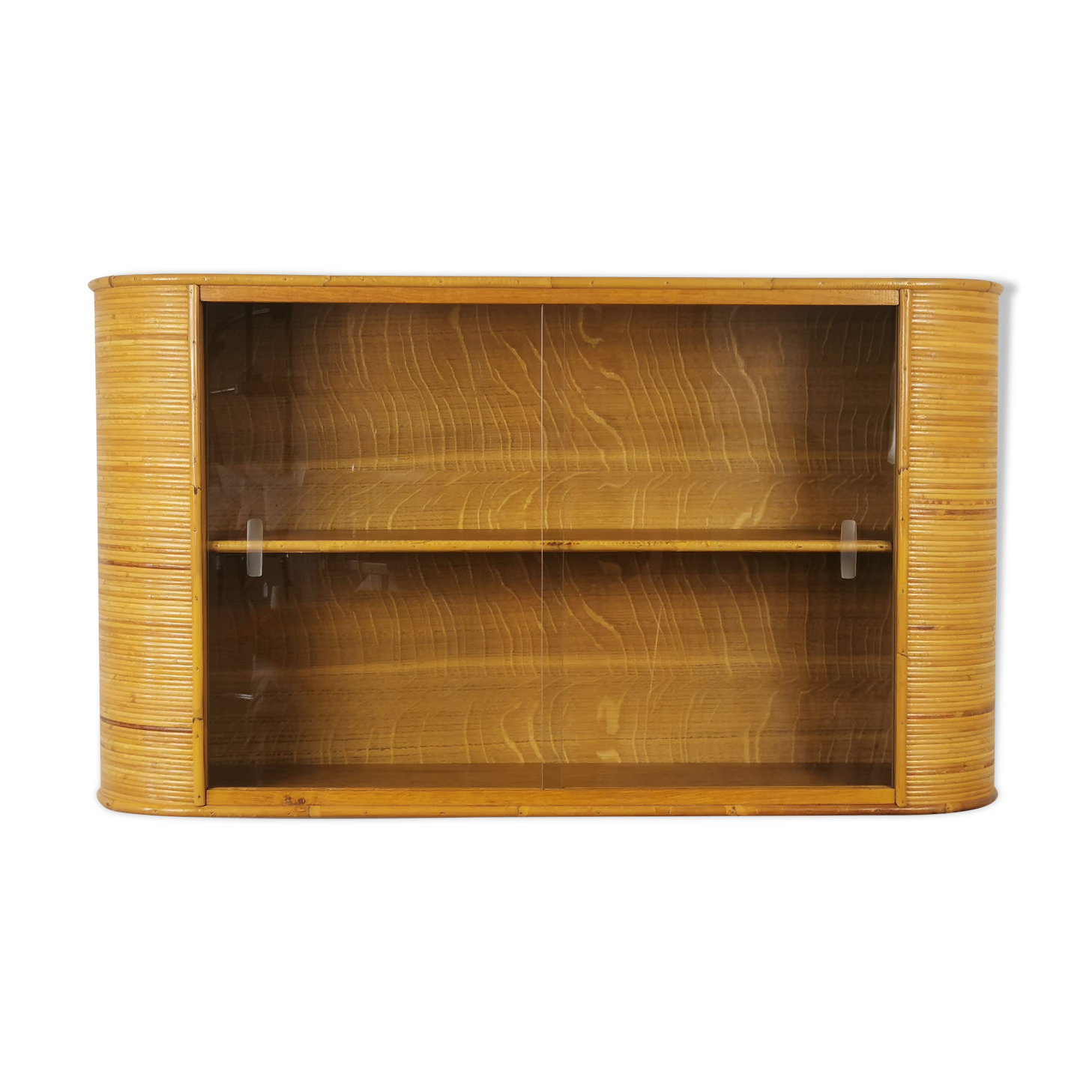 Rattan wall display case 60'