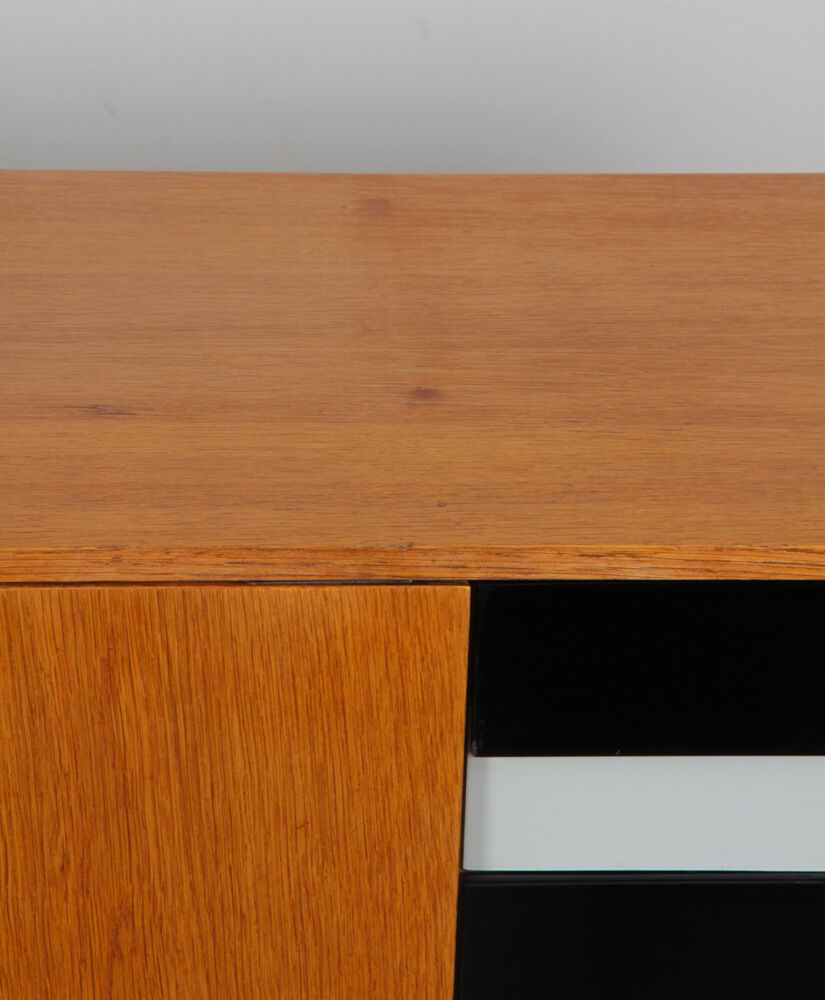 Enfilade par Jiri Jiroutek modèle U-460 1960