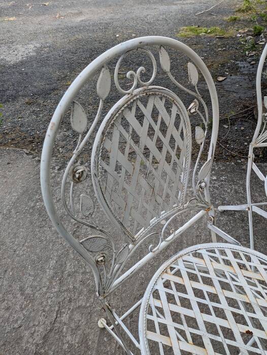 white wrought iron garden furniture