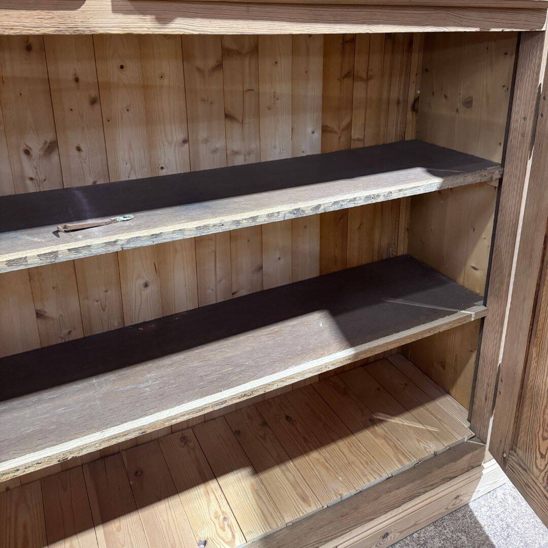 Meuble de métier / Arrière-comptoir en pitchpin – années 1930