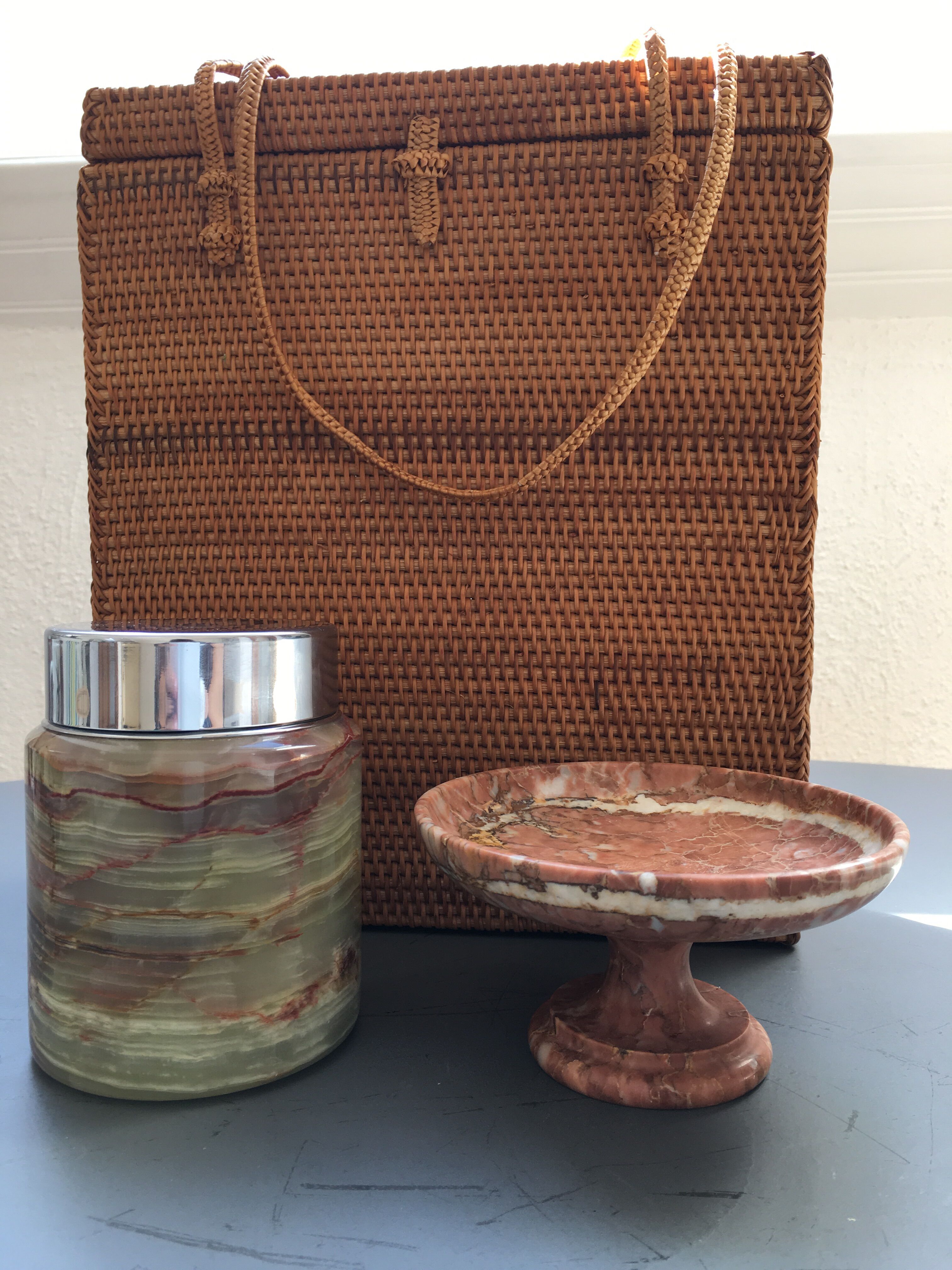 Display cigarettes vintage marble dispenser