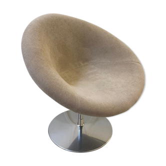 Globe Artifort chair by Pierre Paulin
