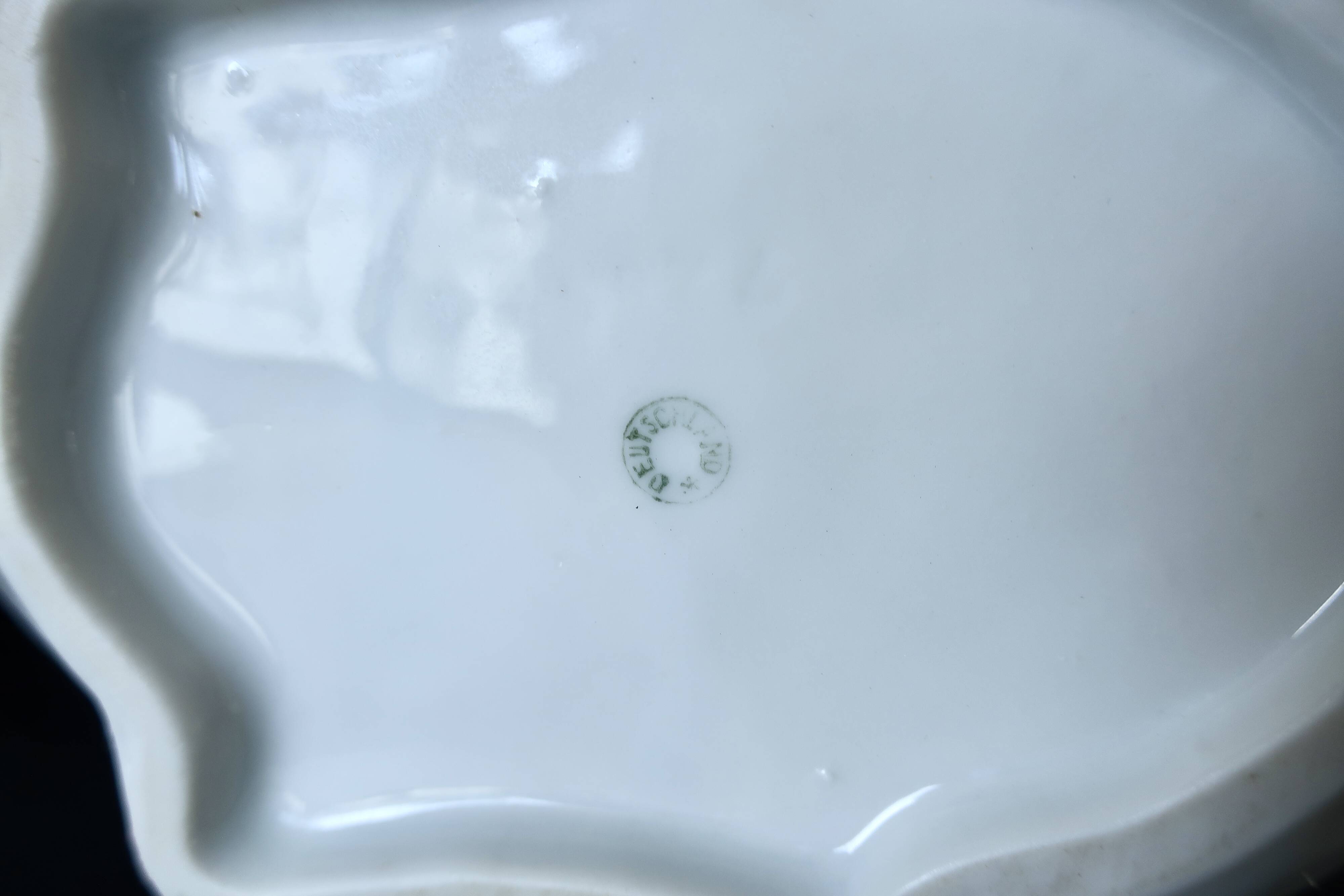 German Porcelain Seagull, 1930s Pocket Tray, Very Good Condition.