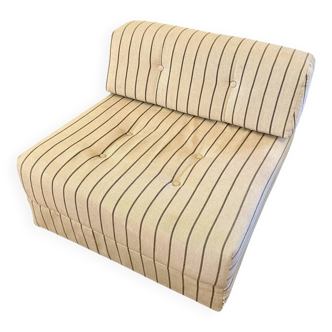 1970s armchair / extra bed