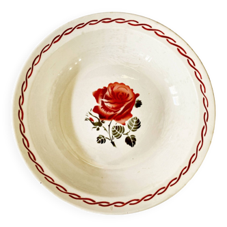 Dish with rose decoration