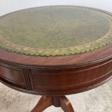 Table d’appoint ancienne sur roulettes en acajou et cuir
