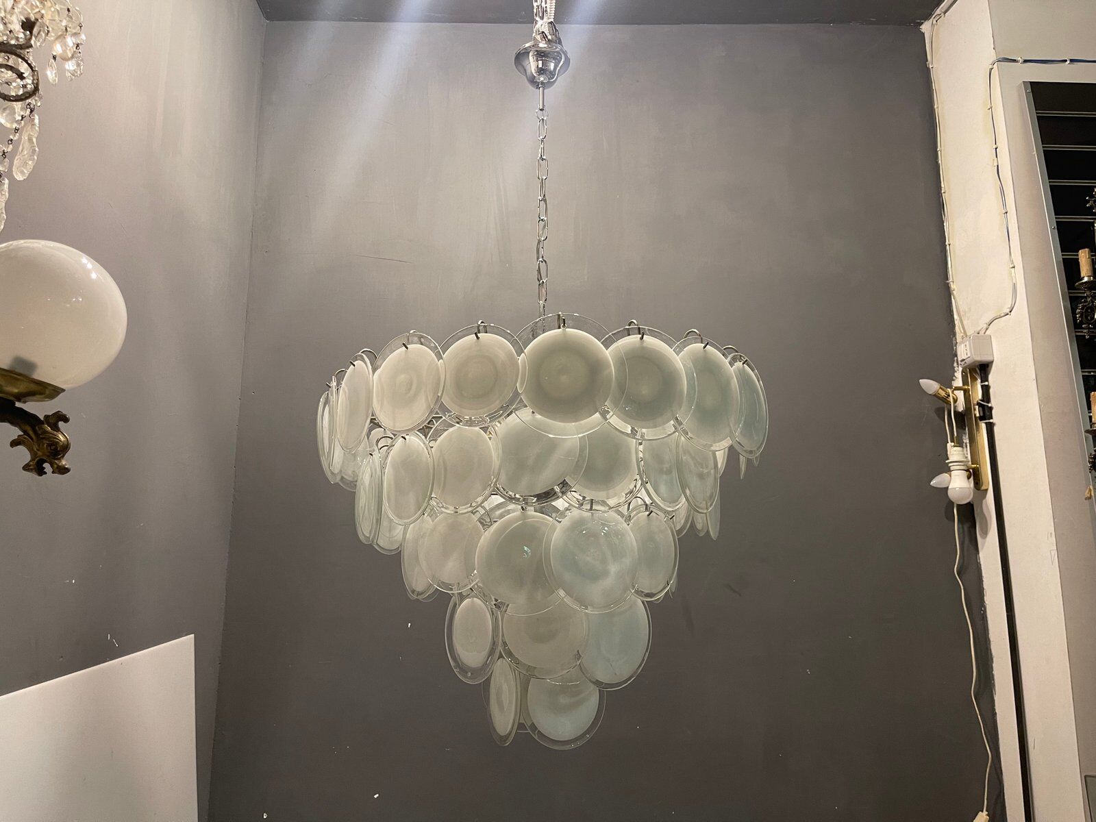 White Murano glass disc chandelier, 1970s