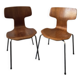 Pair of Arne Jacobsen 3103 chairs