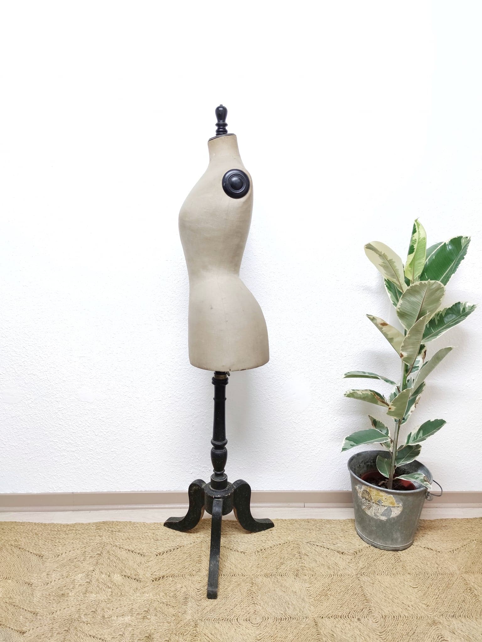 Model Lambert wasp size 19th