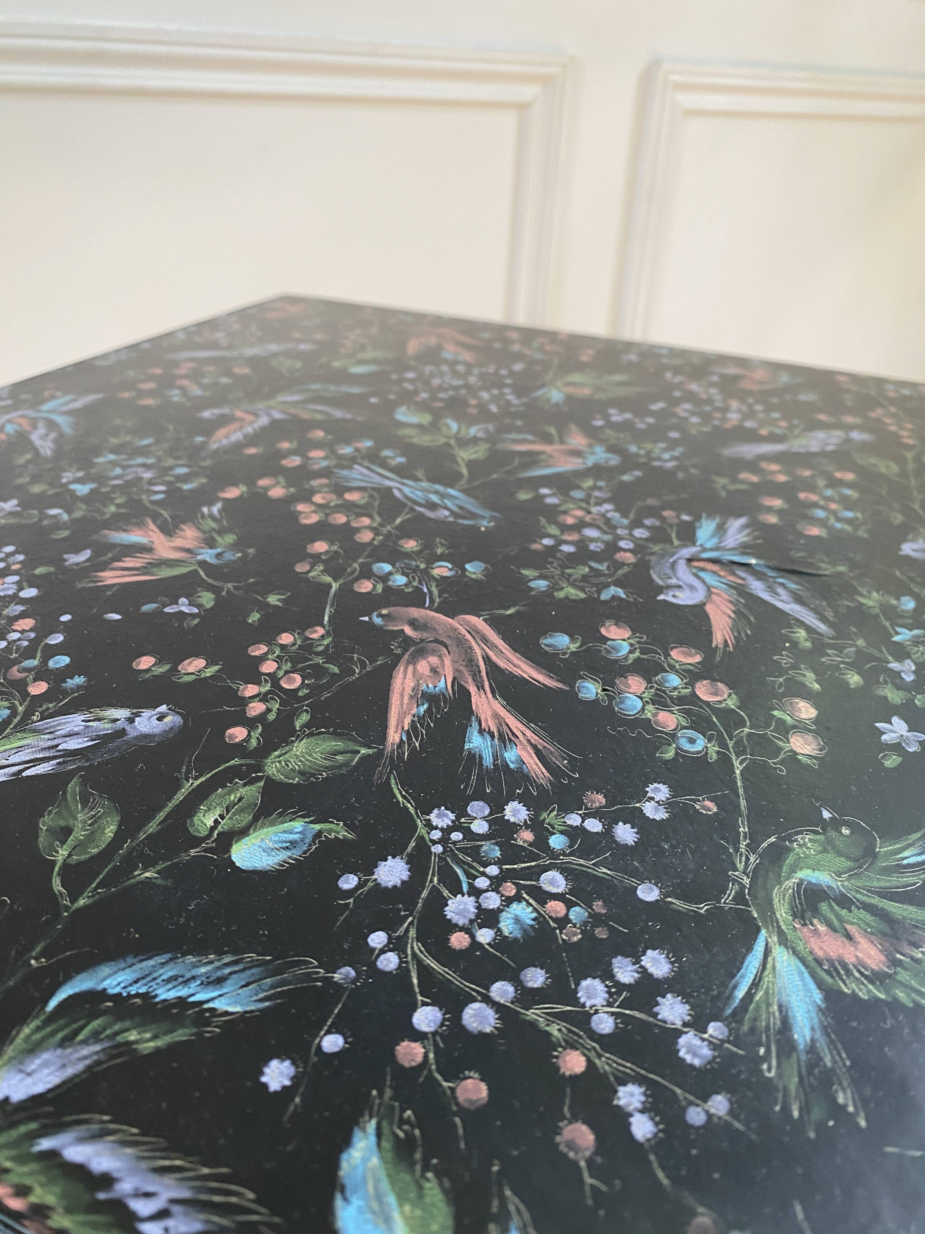 Table basse vintage porte-revues – Table vinyles vintage - Décor d'oiseaux